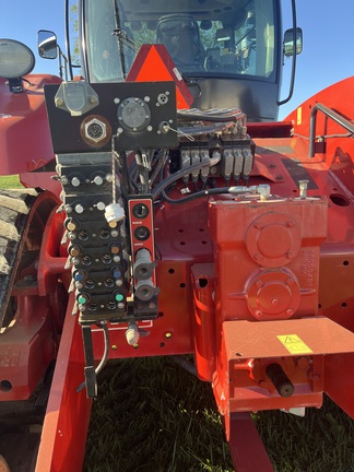 Photo of 2016 Versatile 550DT