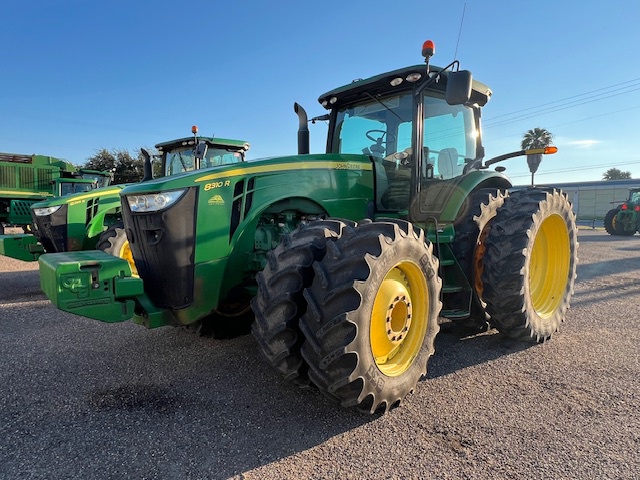 2013 John Deere 8310R Image 1