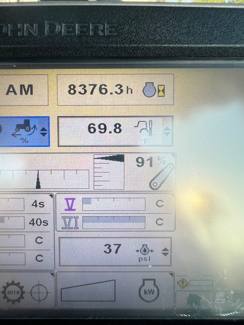 2013 John Deere 8310R Image 15