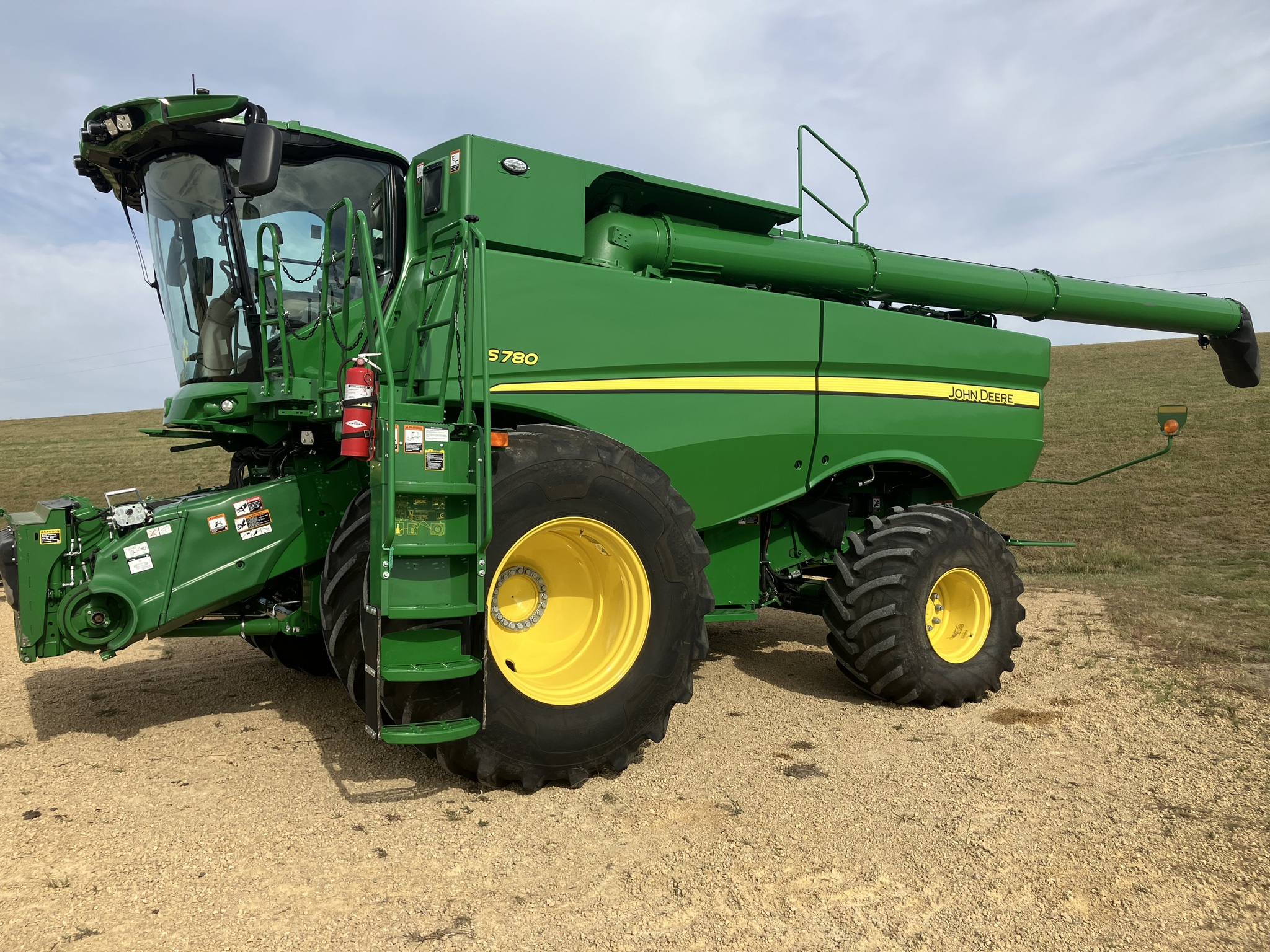 2023 John Deere S780 Image 2
