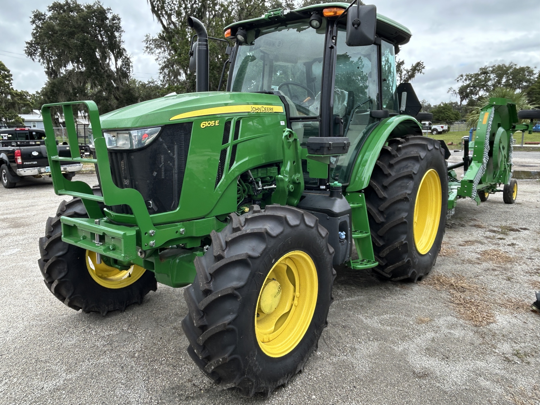 2022 John Deere 6105E Image 1