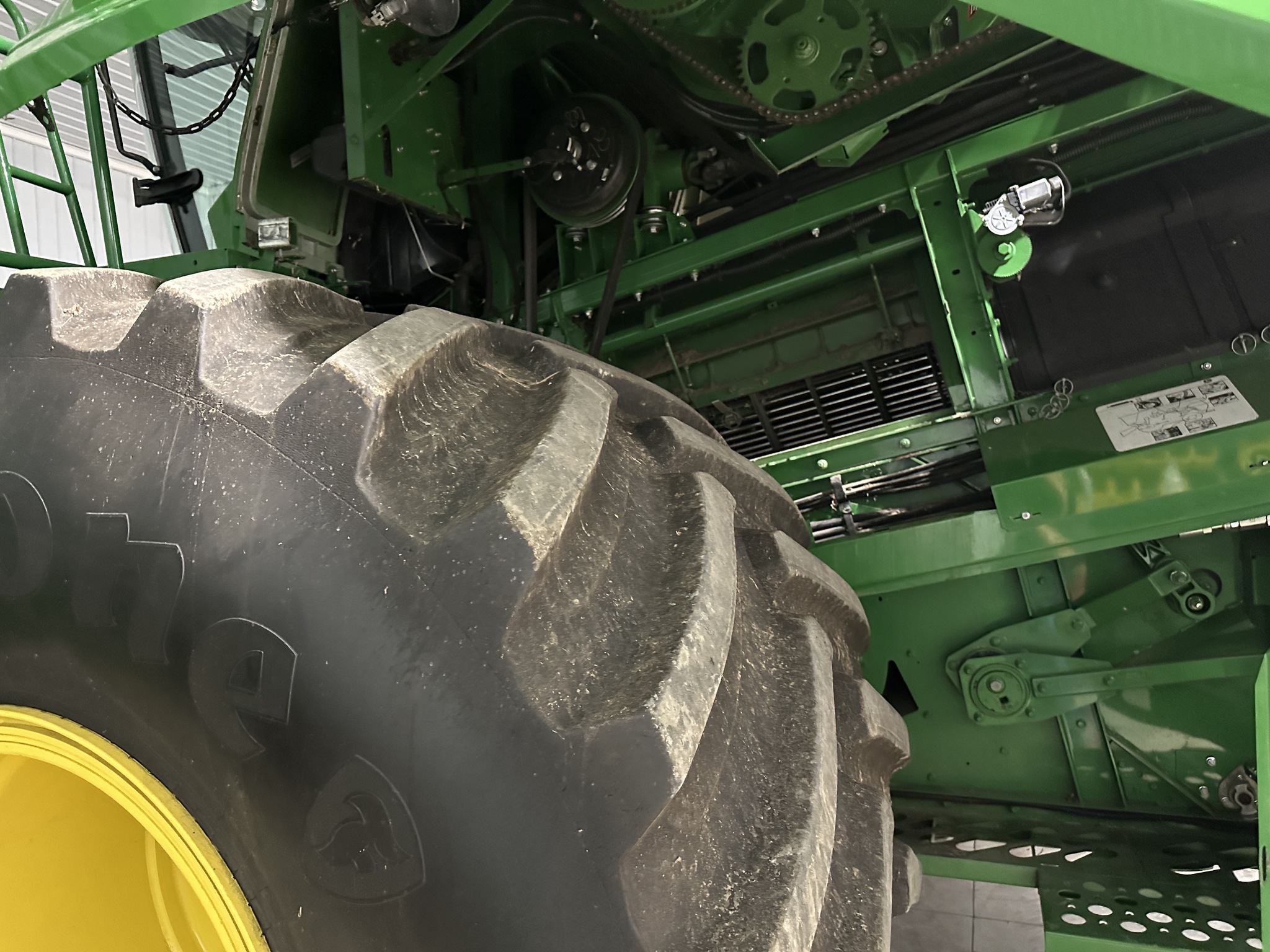 2016 John Deere S660 Image 7