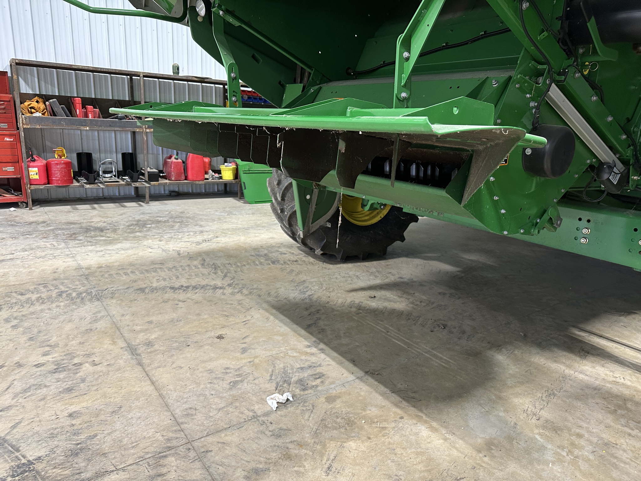 2016 John Deere S660 Image 15