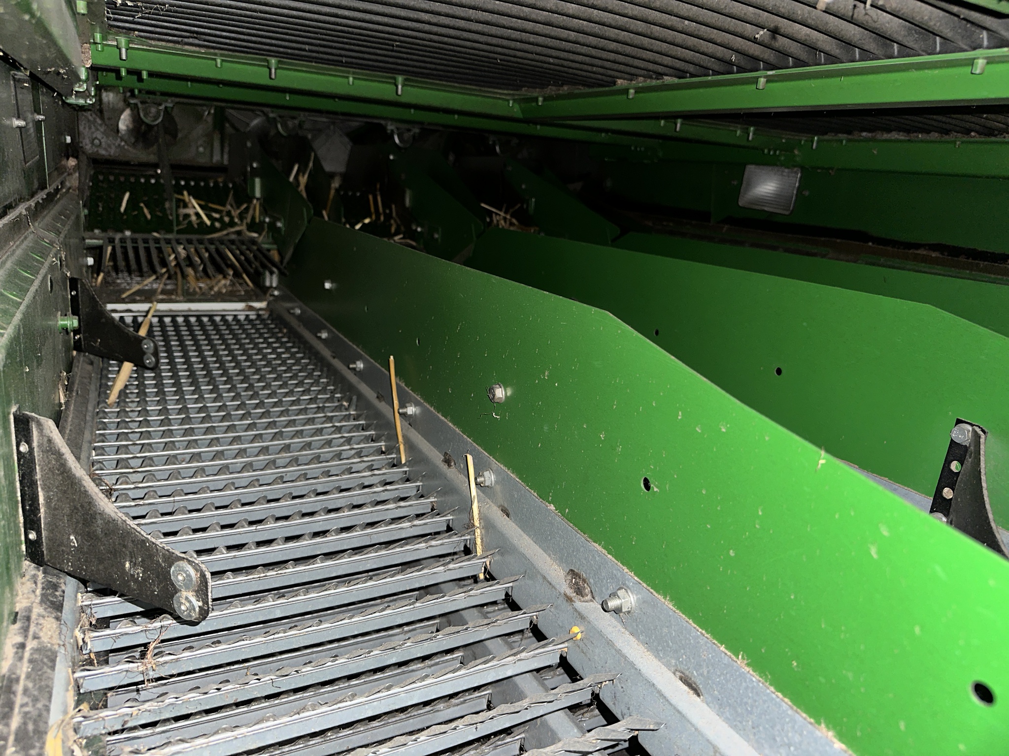 2016 John Deere S660 Image 20