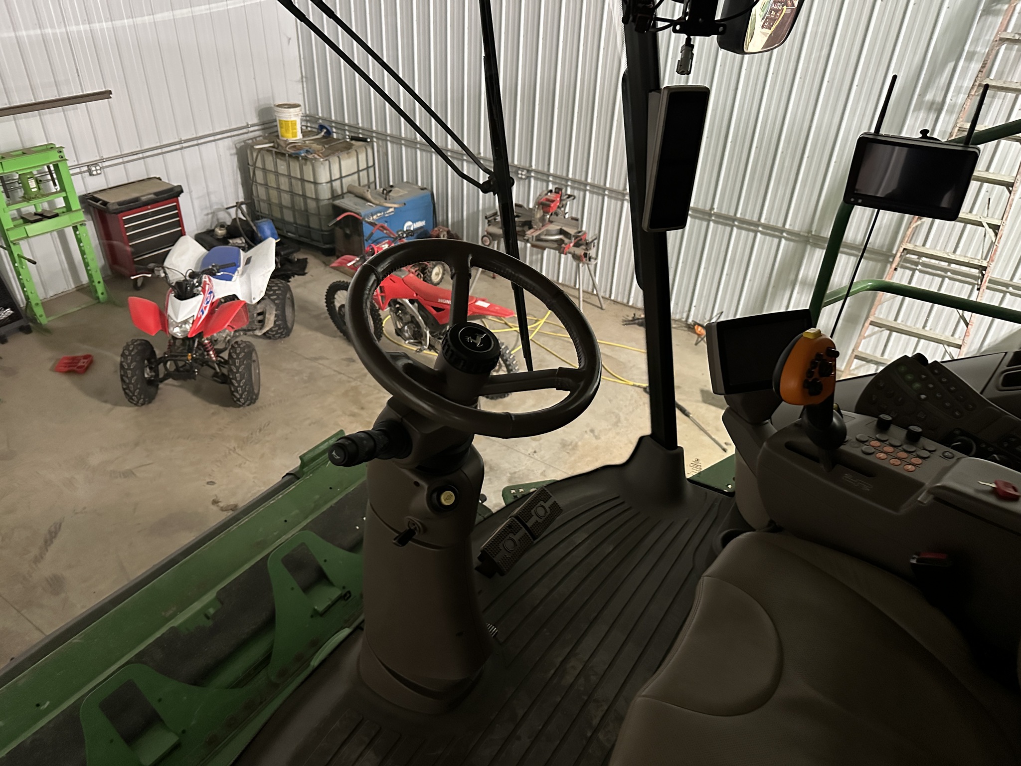 2016 John Deere S660 Image 26