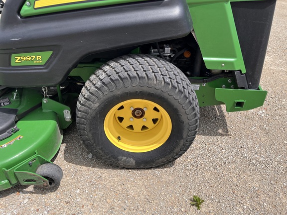 2022 John Deere Z997R - Photo13