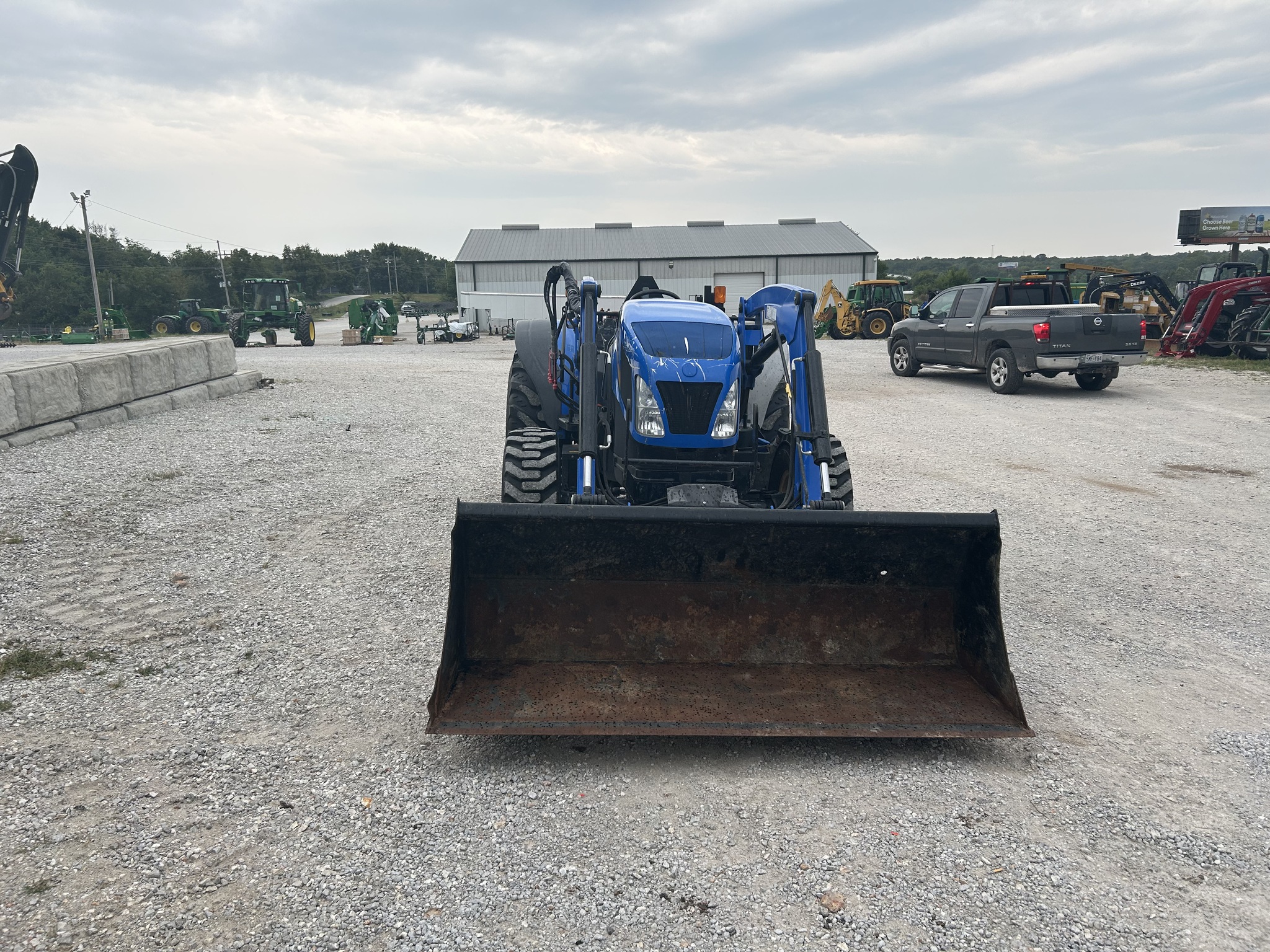  2022 New Holland Workmaster 95 at Heritage Tractor in Joplin, MO