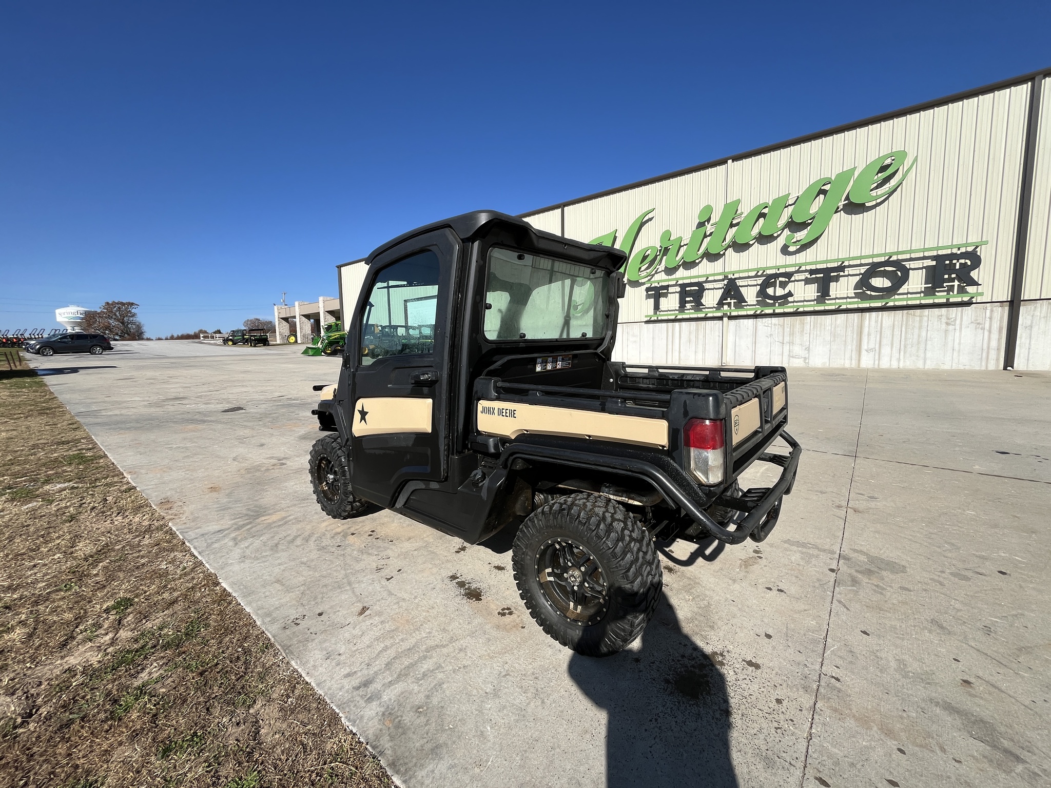  2022 John Deere XUV 835M at Heritage Tractor in Rogersville, MO