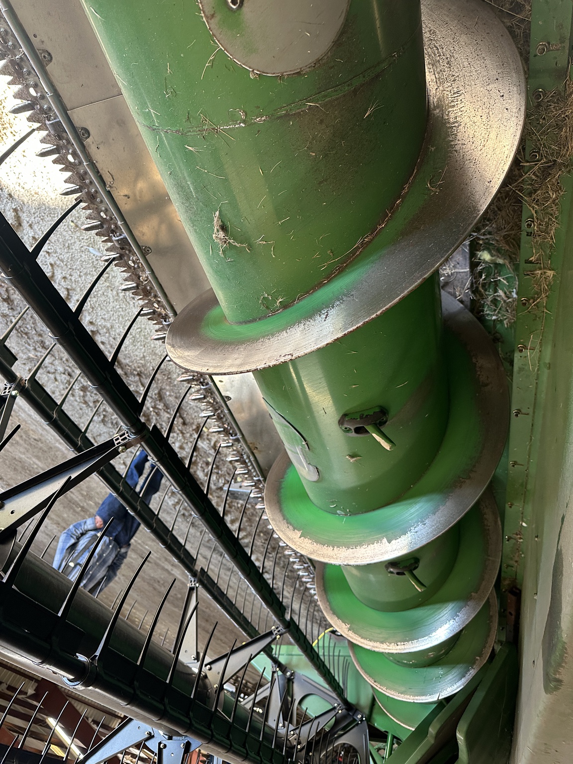 2008 John Deere 630F Image 9