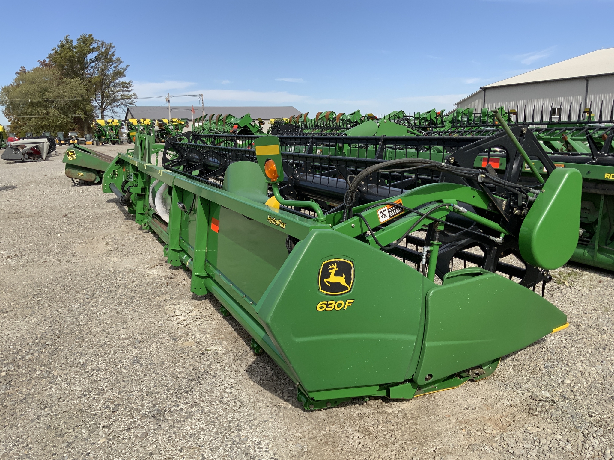 2008 John Deere 630F Image 3