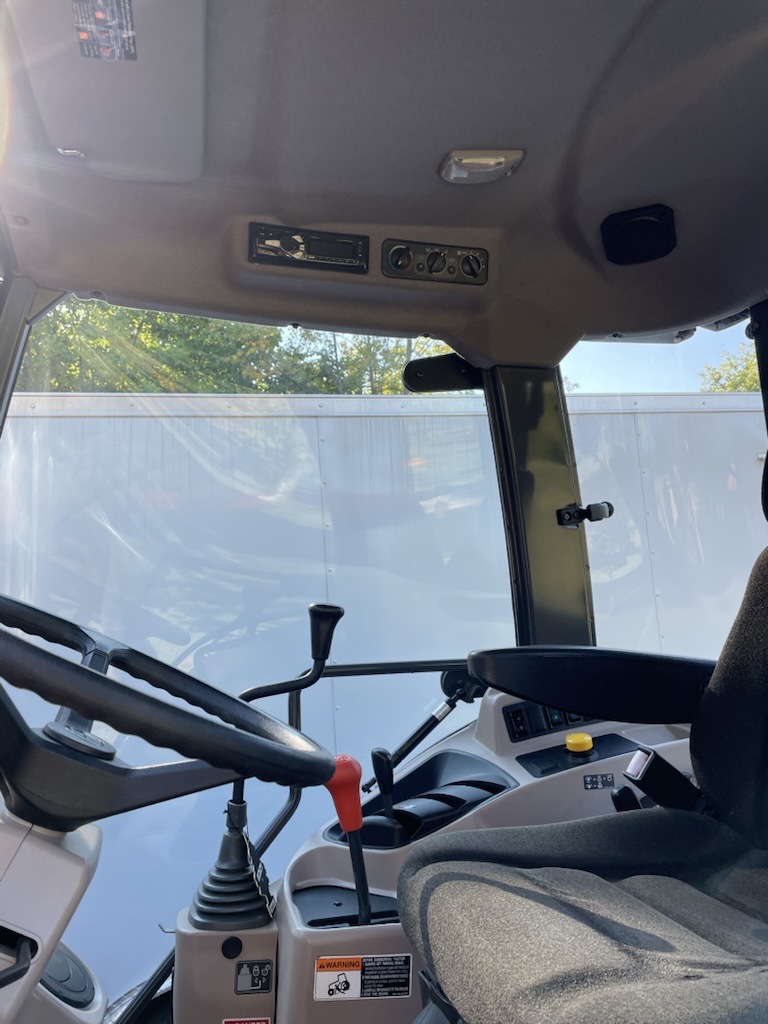 2015 Kubota M6060 Image 5