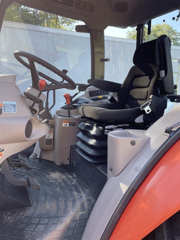 2015 Kubota M6060 Image 4