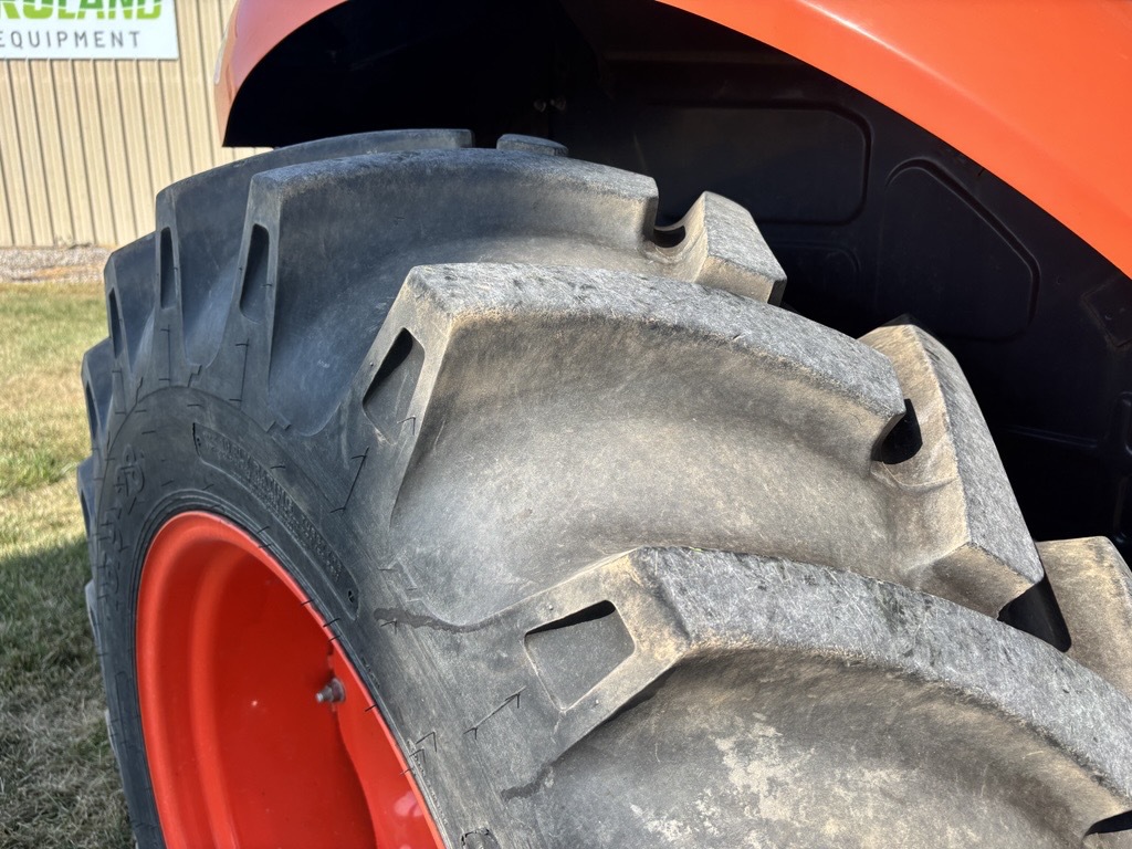 2015 Kubota M6060 Image 13