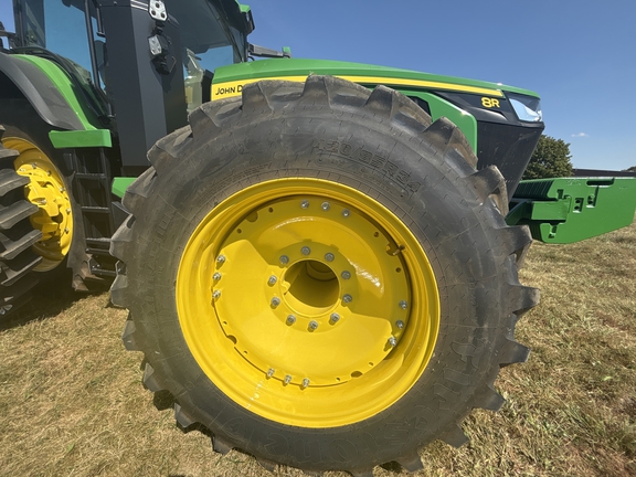 Used 2025 John Deere 8R 370 Row Crop Tractors at Koenig Equipment in Urbana, OH - Photo9