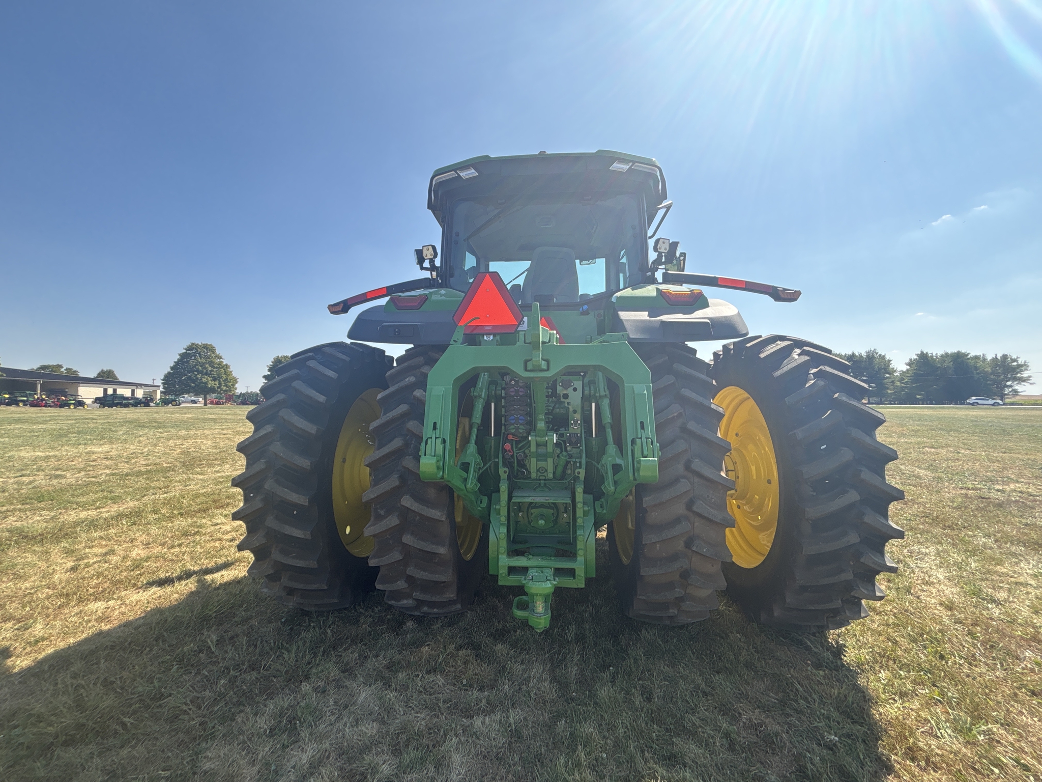 Used 2025 John Deere 8R 370 Row Crop Tractors at Koenig Equipment in Urbana, OH - PhotoXL3