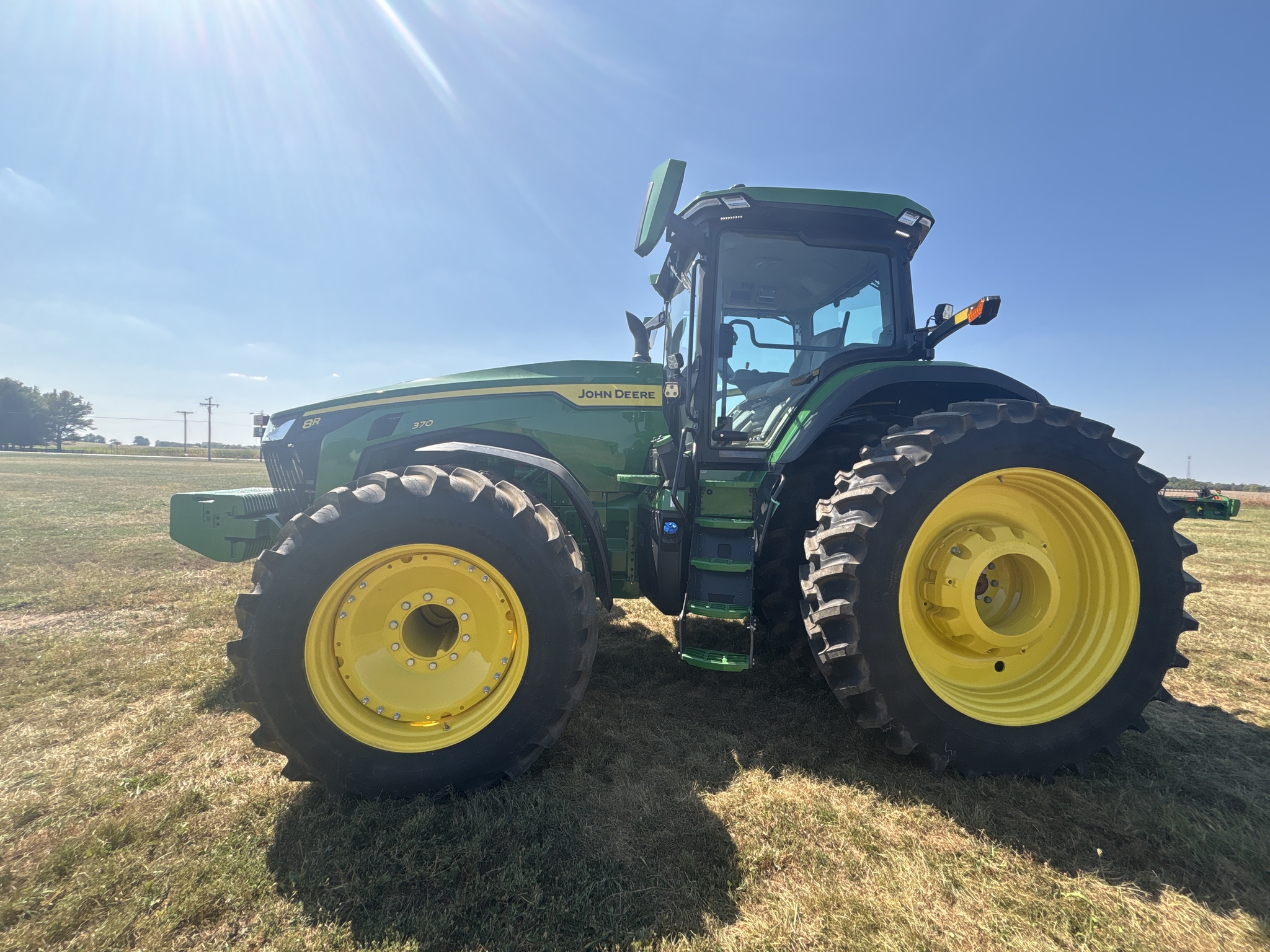 Used 2025 John Deere 8R 370 Row Crop Tractors at Koenig Equipment in Urbana, OH - PhotoXL0