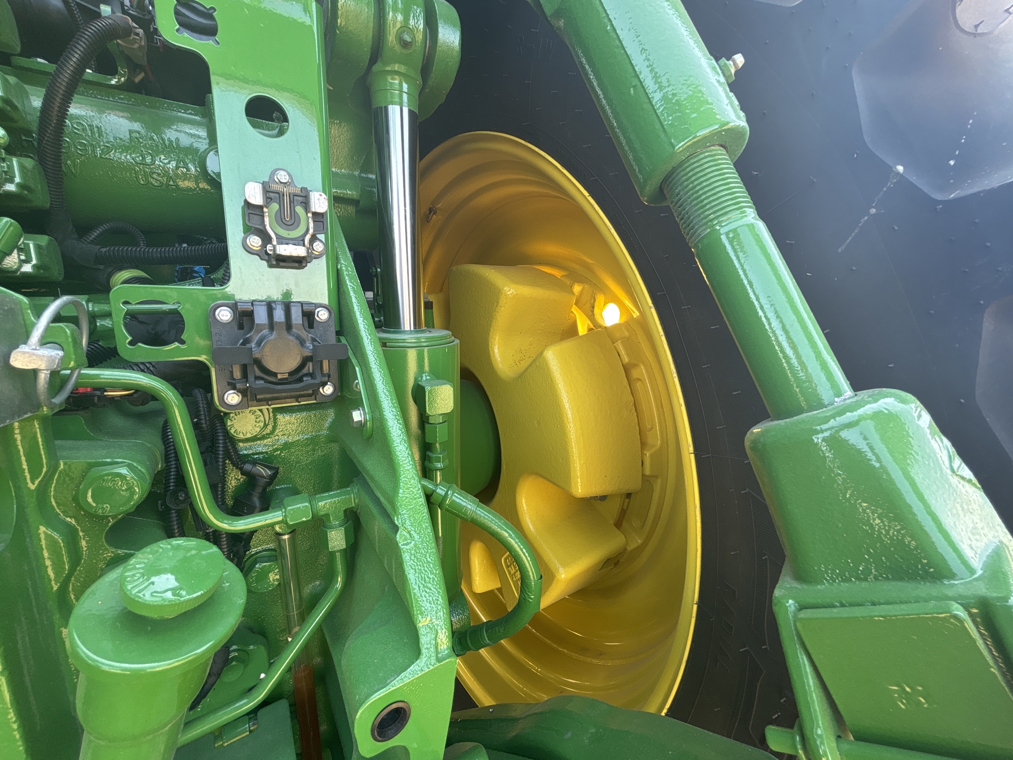 Used 2025 John Deere 8R 370 Row Crop Tractors at Koenig Equipment in Urbana, OH - PhotoXL16