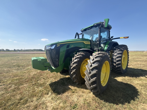Used 2025 John Deere 8R 370 Row Crop Tractors at Koenig Equipment in Urbana, OH - Photo5