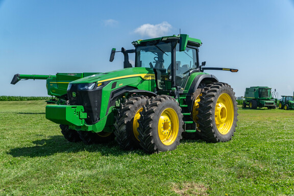 Used 2025 John Deere 8R 370 Row Crop Tractors at Koenig Equipment in Urbana, OH - Photo1