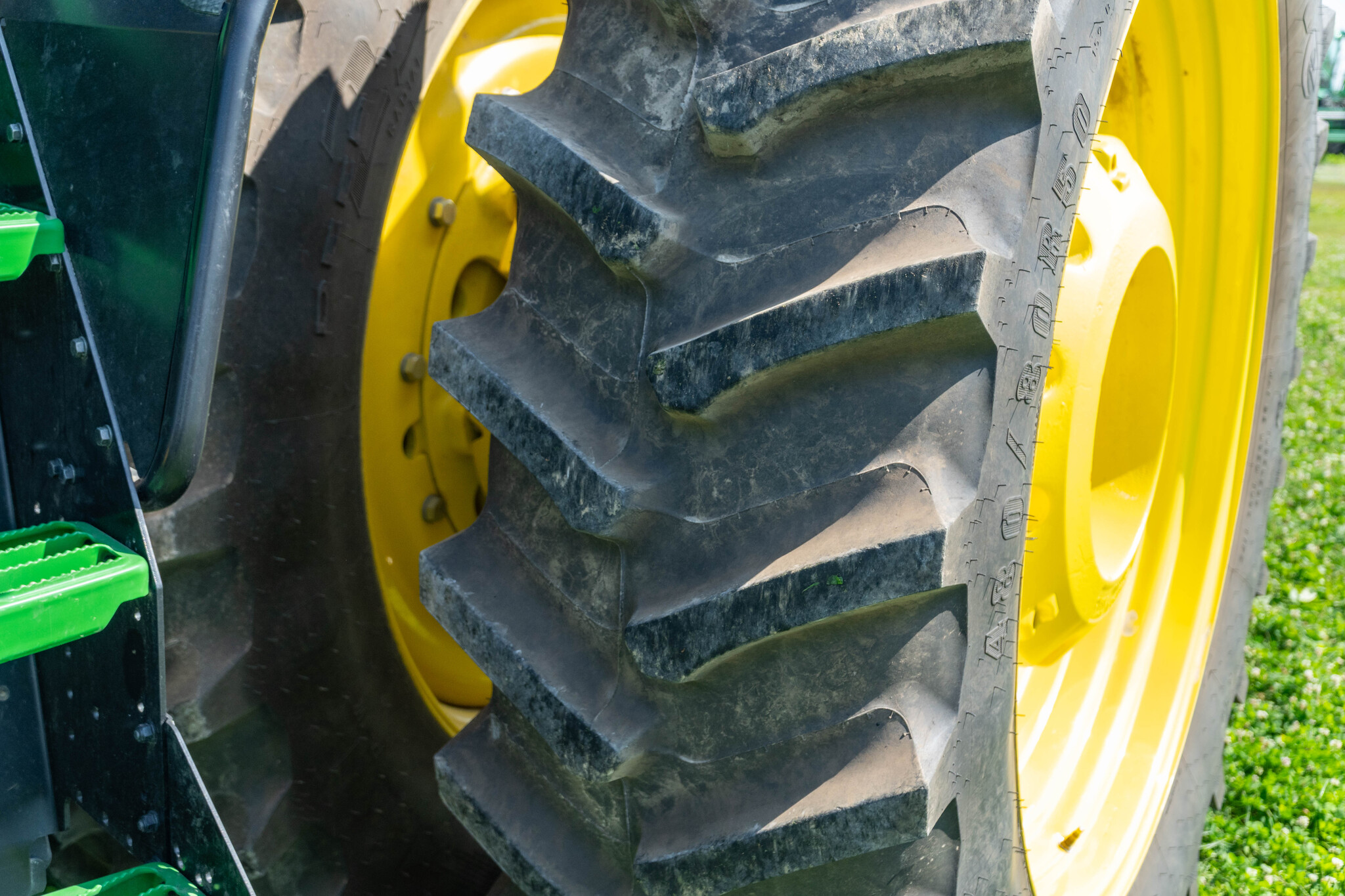 Used 2025 John Deere 8R 370 Row Crop Tractors at Koenig Equipment in Urbana, OH - PhotoXL13