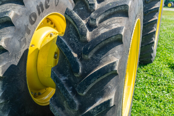 Used 2025 John Deere 8R 370 Row Crop Tractors at Koenig Equipment in Urbana, OH - Photo12