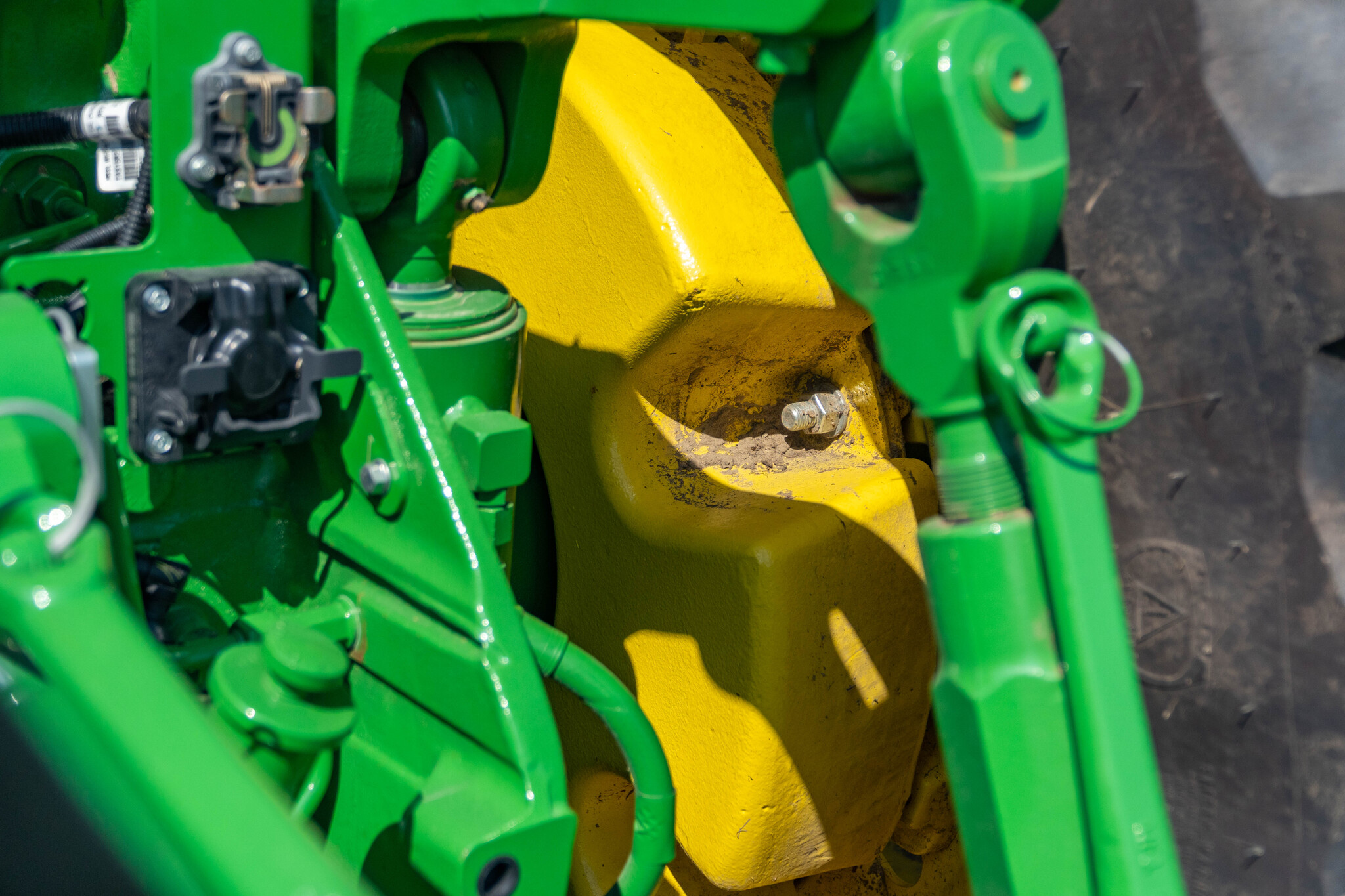 Used 2025 John Deere 8R 370 Row Crop Tractors at Koenig Equipment in Urbana, OH - PhotoXL28