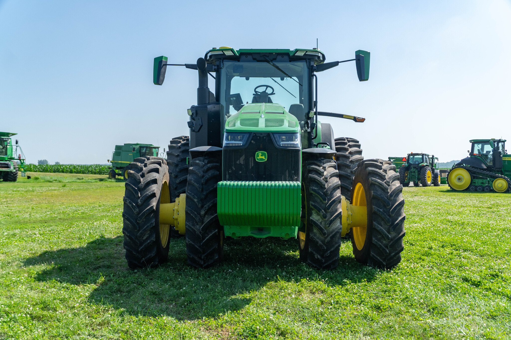 Used 2025 John Deere 8R 370 Row Crop Tractors at Koenig Equipment in Urbana, OH - PhotoXL8
