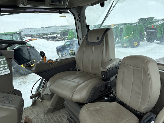 Used 2024 John Deere 7R 290 Row Crop Tractors at Horizon Ag & Turf in Lloydminster, AB - Photo11