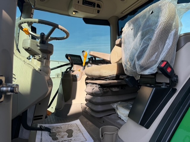 2023 John Deere 6R 155 Image 14