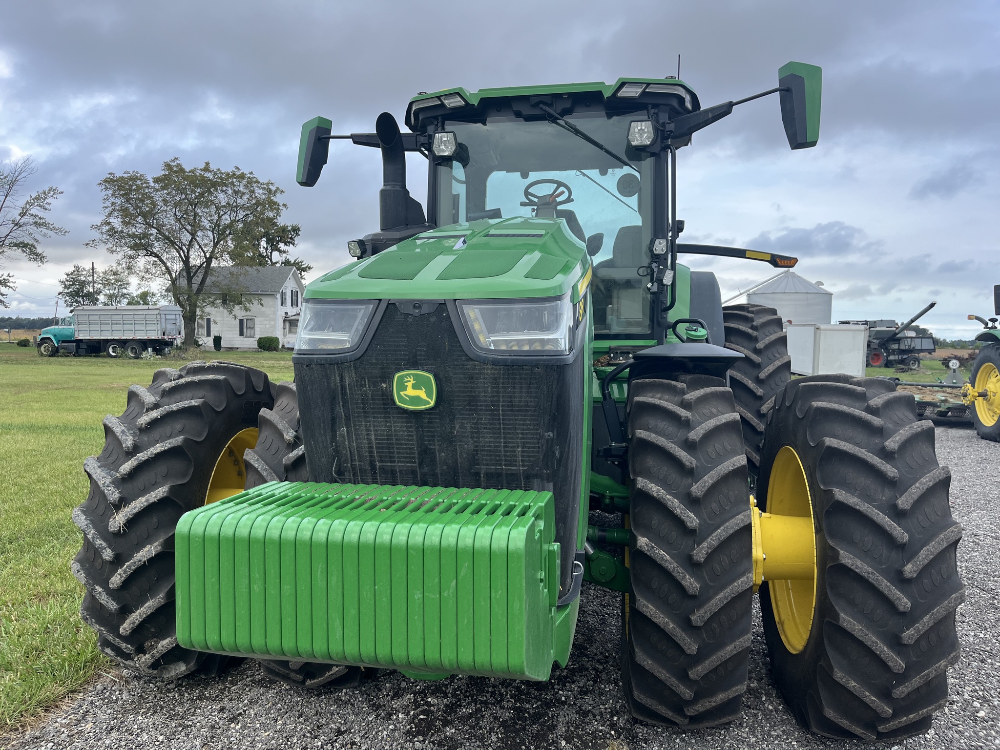 2024 John Deere 8R 370 Image 1