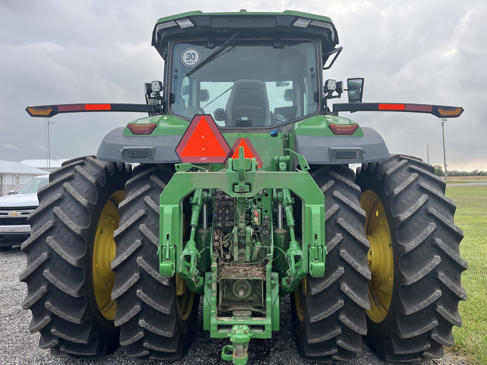 2024 John Deere 8R 370 Image 3