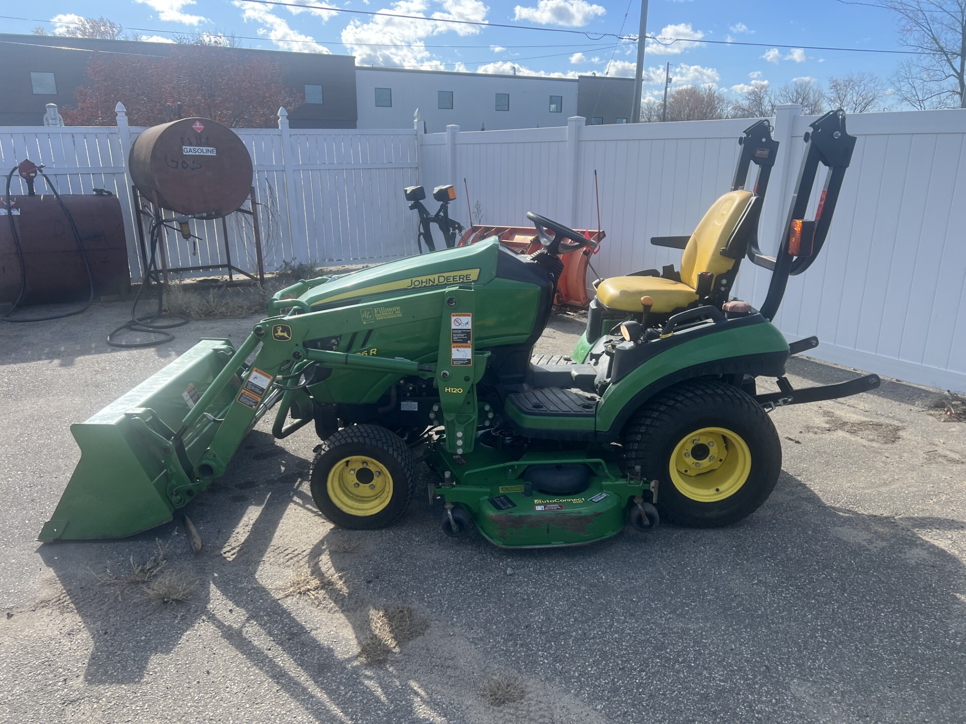 2012 John Deere 1026R Image 4