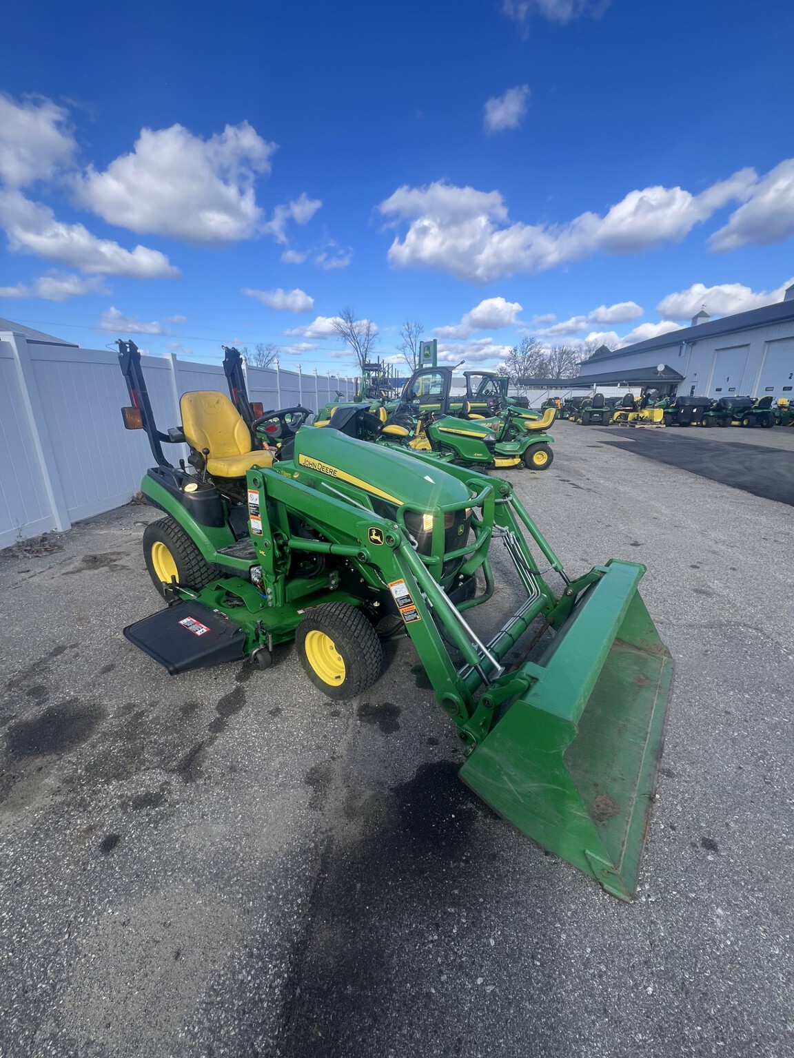2012 John Deere 1026R Image 5