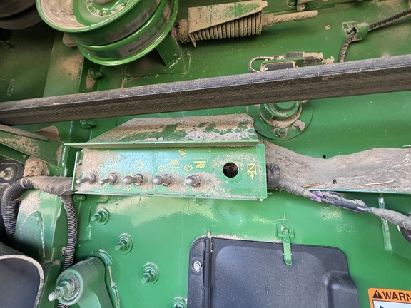 Used 2021 John Deere S780 Combines at Horizon Ag & Turf in Wetaskiwin, AB - Photo8