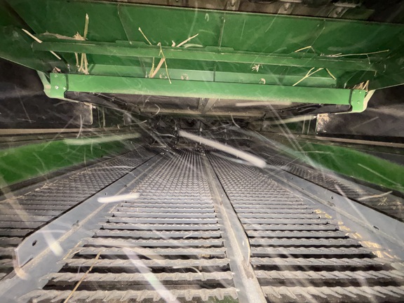 Used 2021 John Deere S780 Combines at Horizon Ag & Turf in Wetaskiwin, AB - Photo19