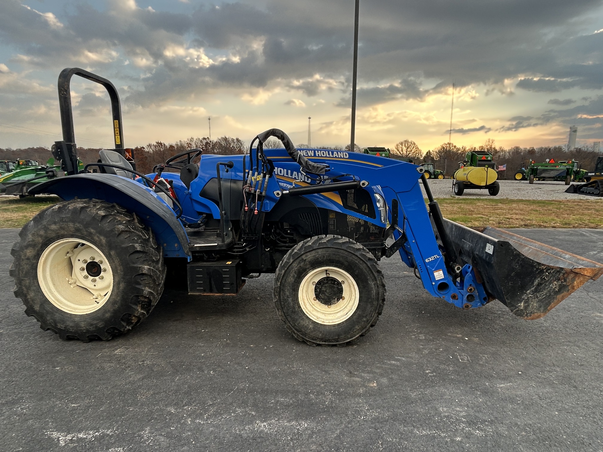  2022 New Holland Workmaster 120 at Heritage Tractor in Anderson, MO