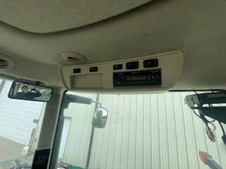 2012 John Deere 8360R Image 16