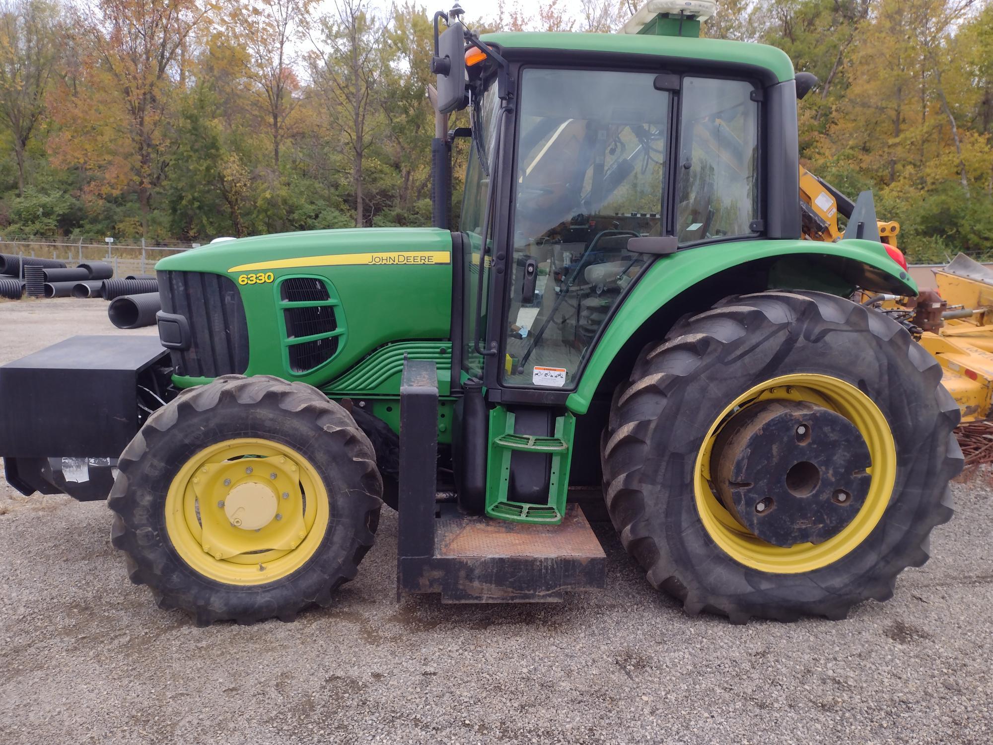 2012 John Deere 6330 Image 3