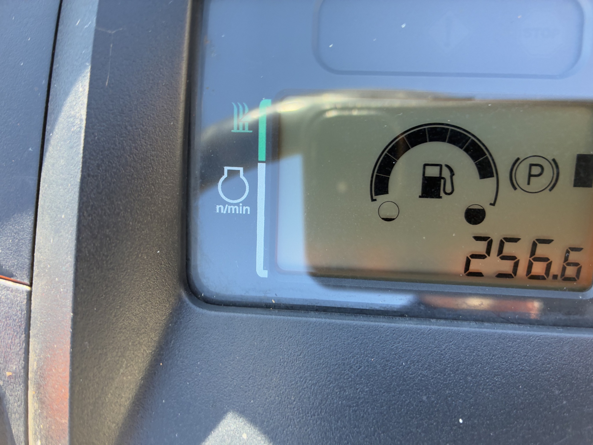 2017 John Deere X350 Image 9