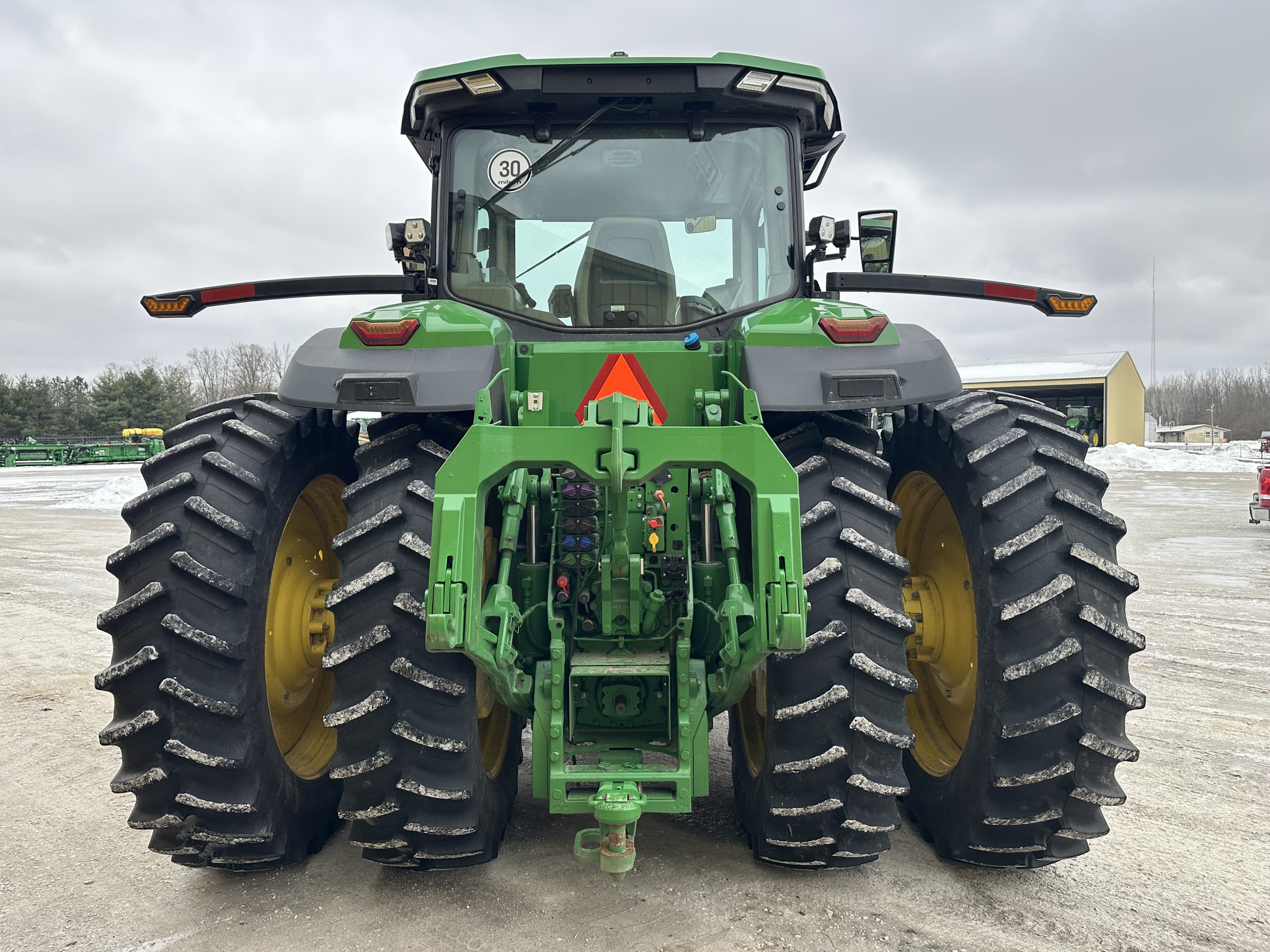 2023 John Deere 8R 370 Image 4