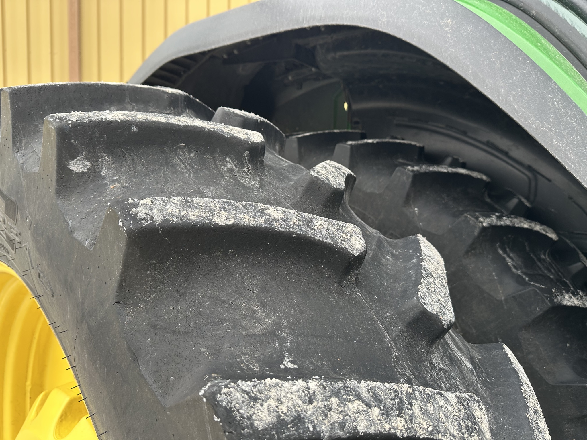 2023 John Deere 8R 370 Image 10