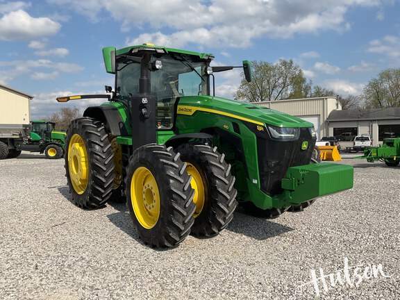 Photo of 2024 John Deere 8R 410