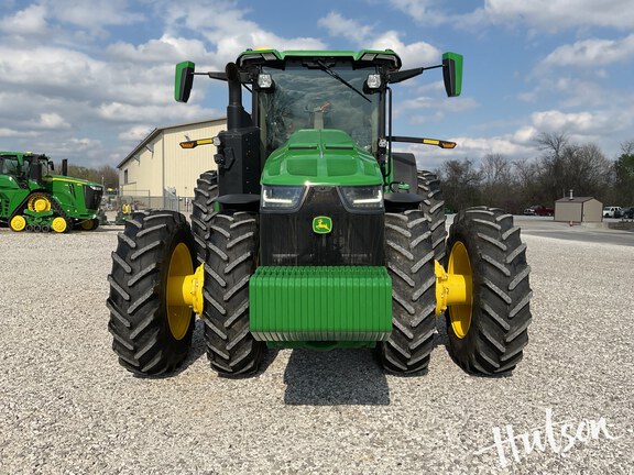 Photo of 2024 John Deere 8R 410