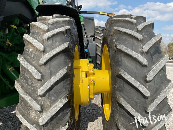 Photo of 2024 John Deere 8R 410