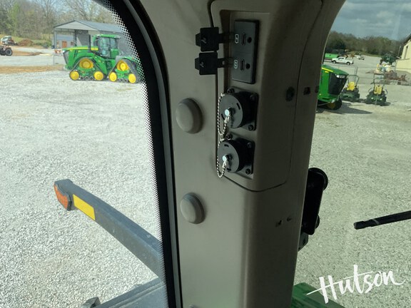 Photo of 2024 John Deere 8R 410