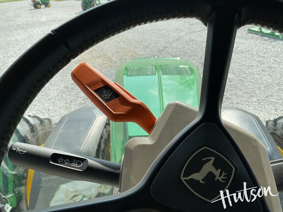 Photo of 2024 John Deere 8R 410