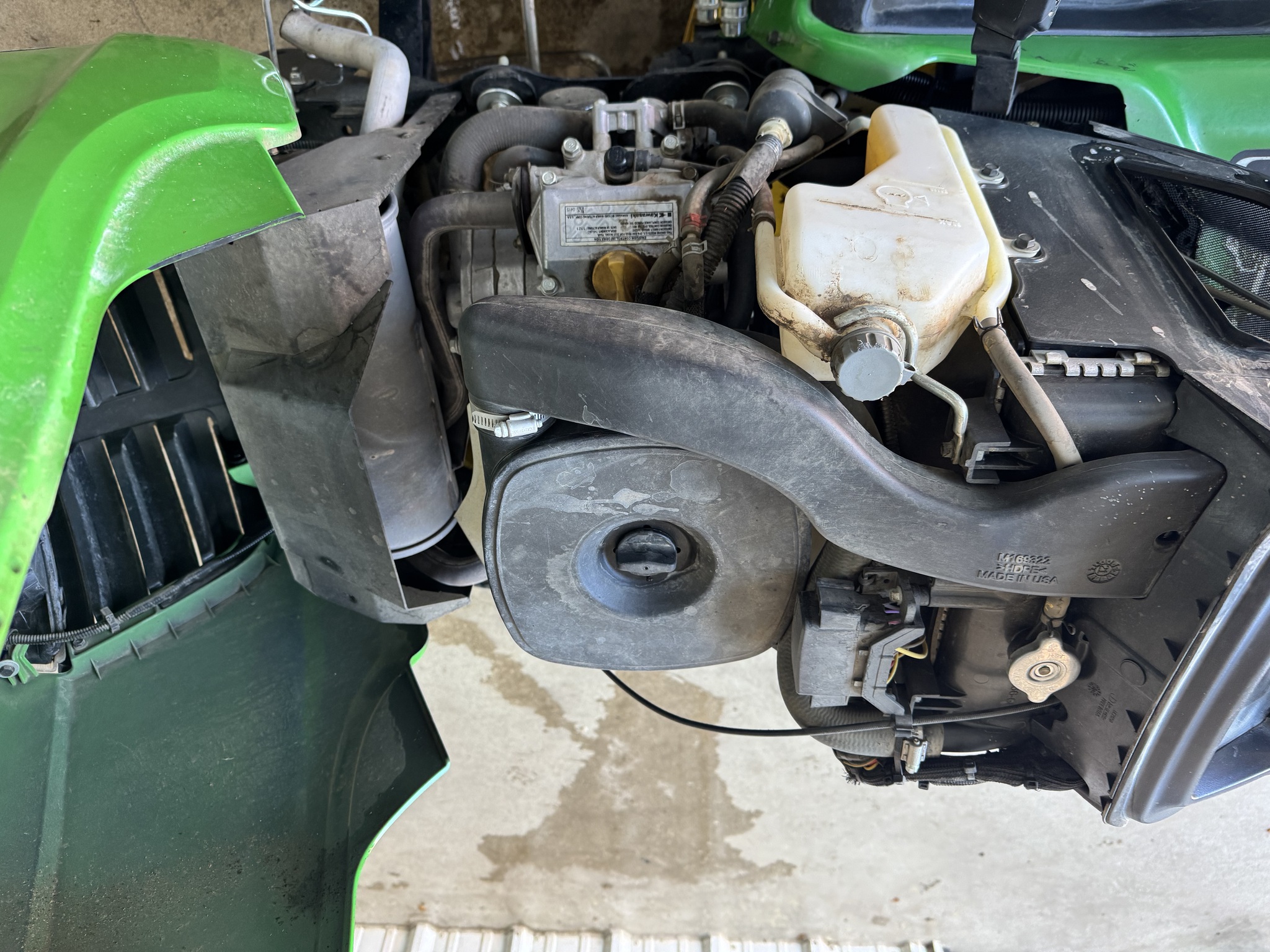 2022 John Deere X730 Image 10