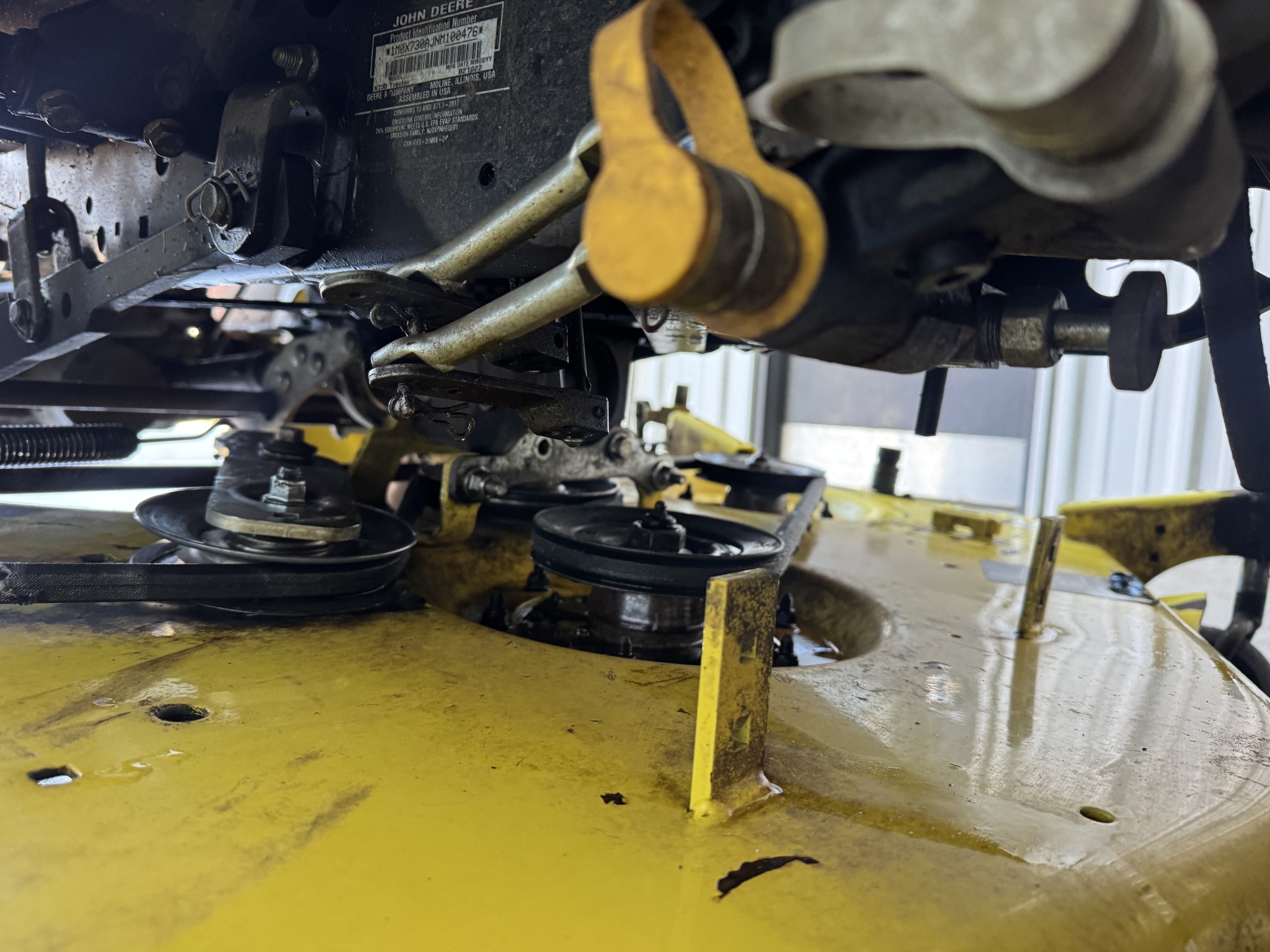 2022 John Deere X730 Image 11