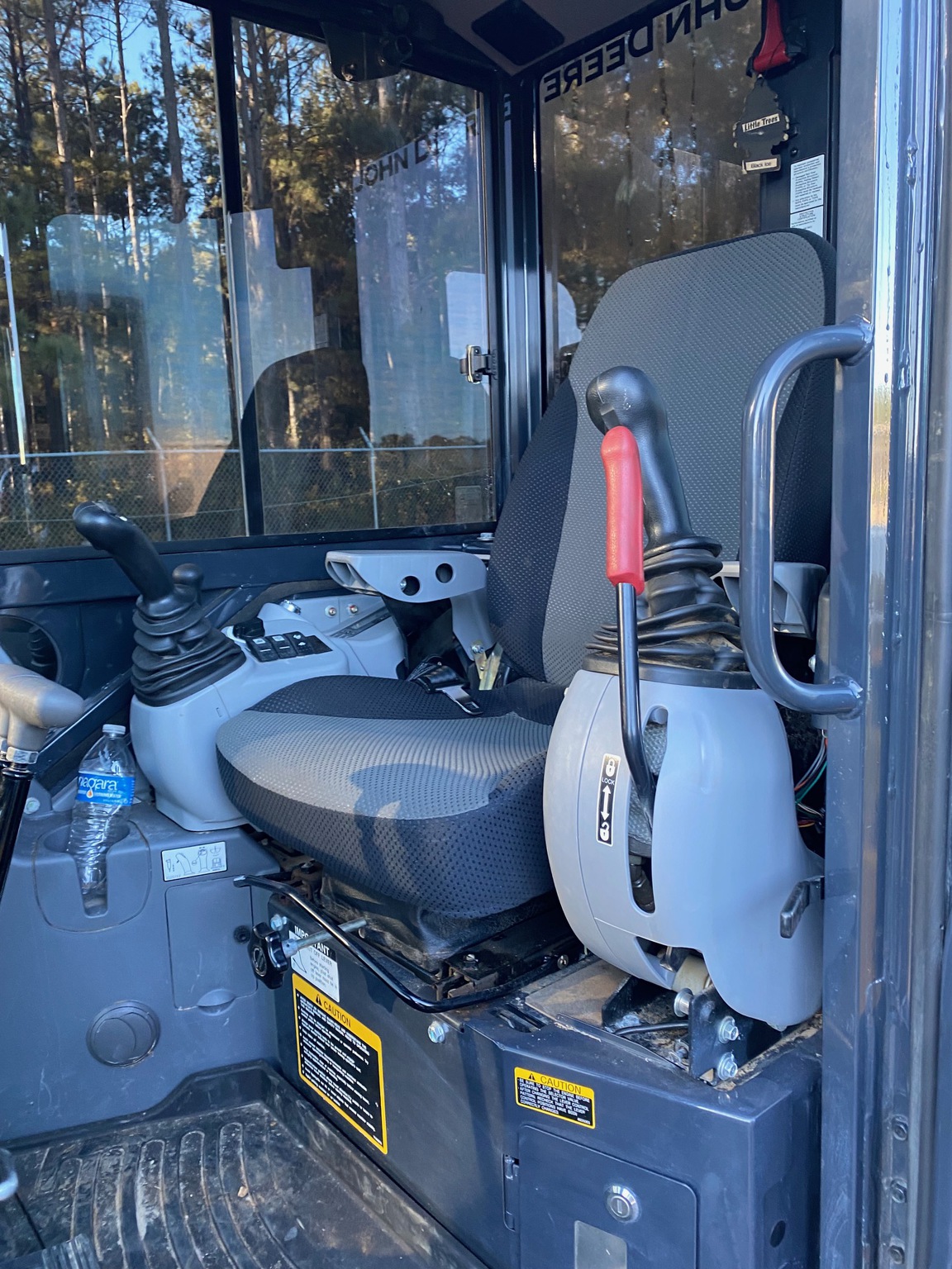 2023 John Deere 35 P Image 3