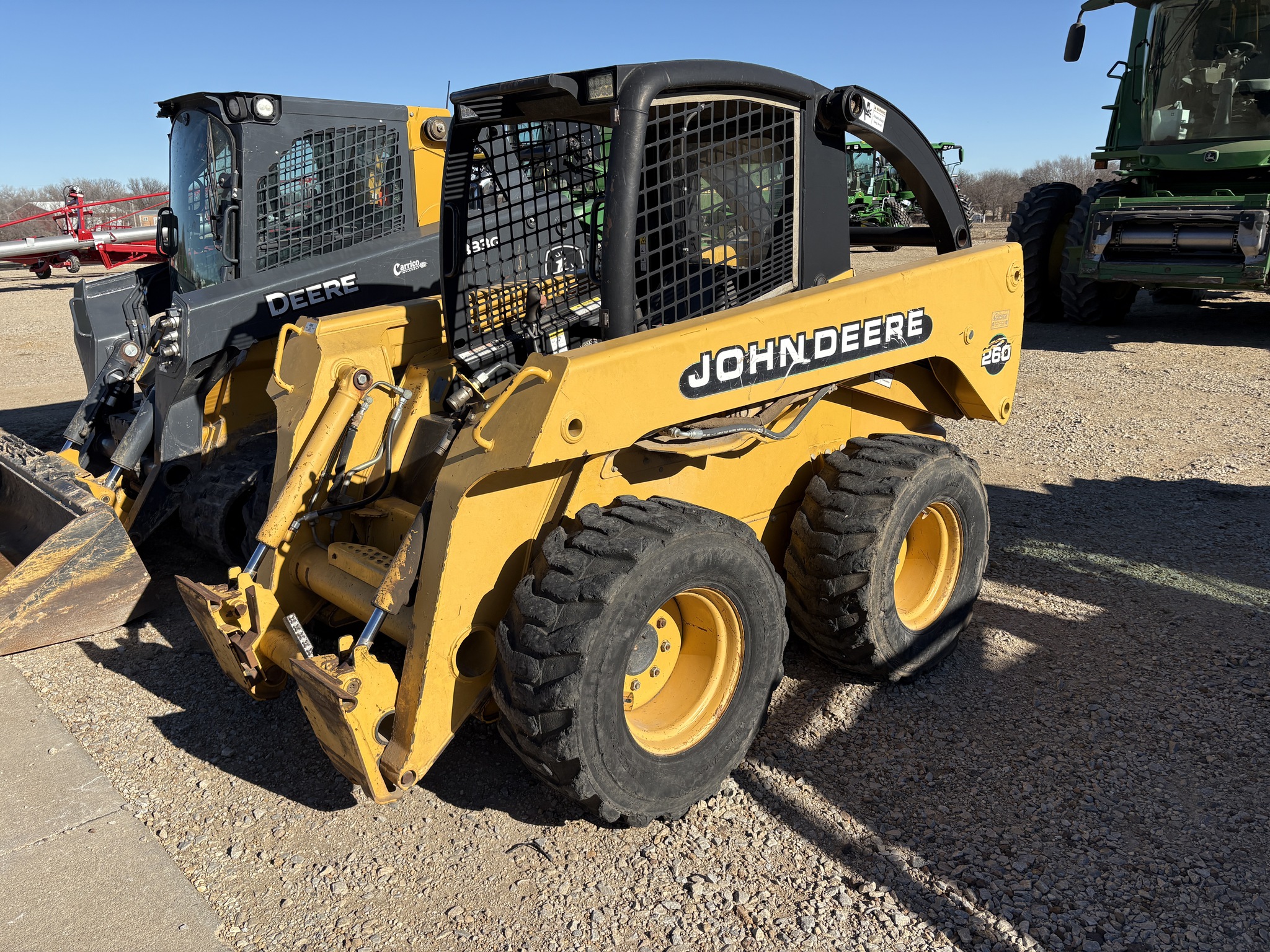 2000 John Deere 260 Image 2